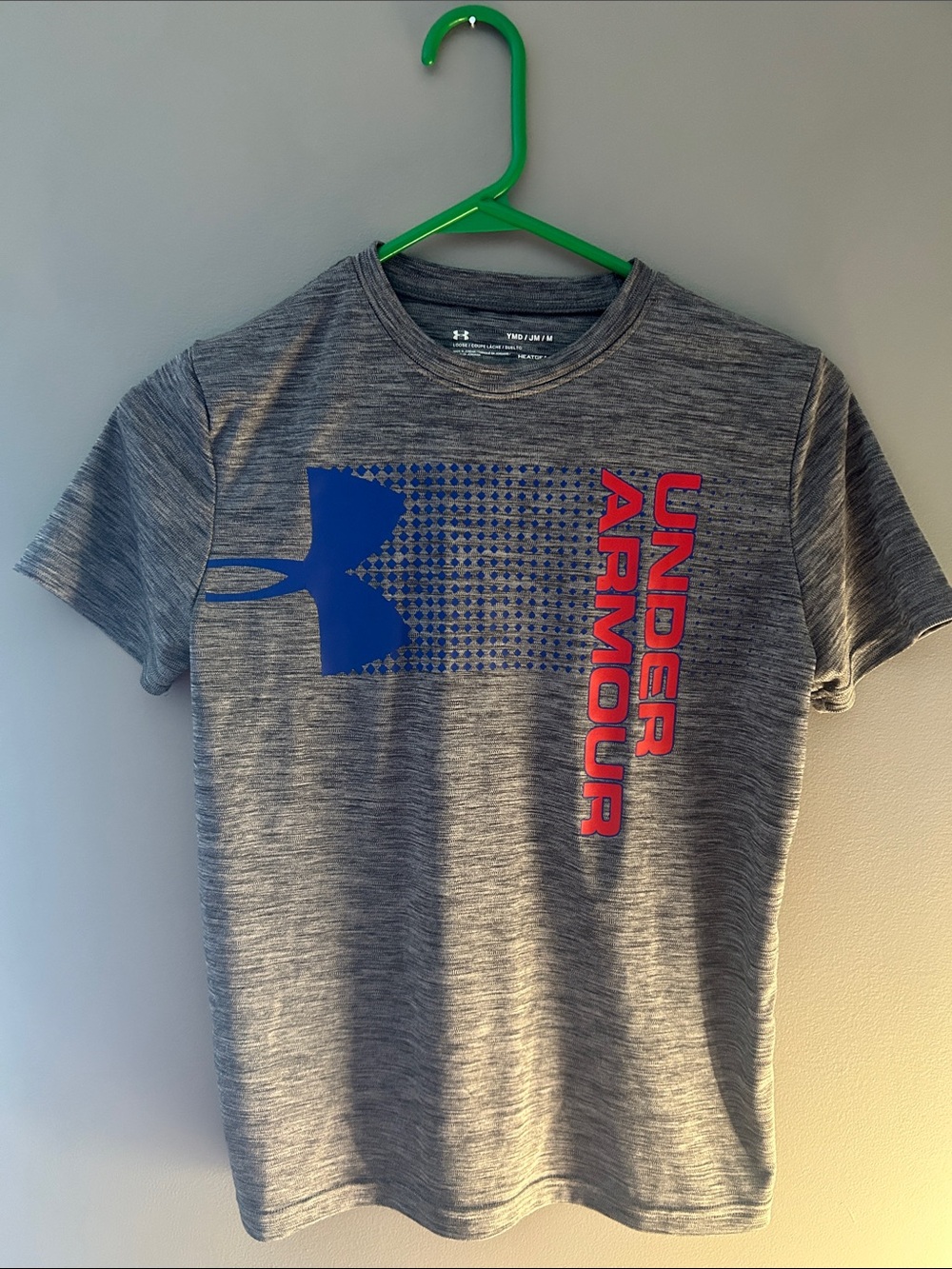 Under Armour Boy’s Medium Heather Gray Performance Tee with Blue Logo